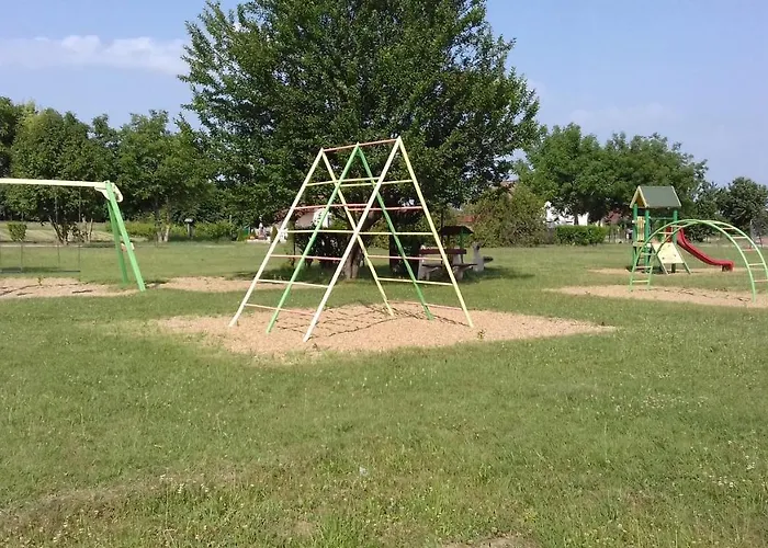 Balatoni Mandala Vendeghaz *