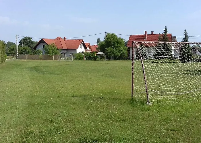 Balatoni Mandala Vendeghaz Case de vacanță Balatonszárszó